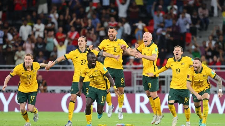 Australia clasifica a Catar-2022 al ganar 5-4 por penales a Perú