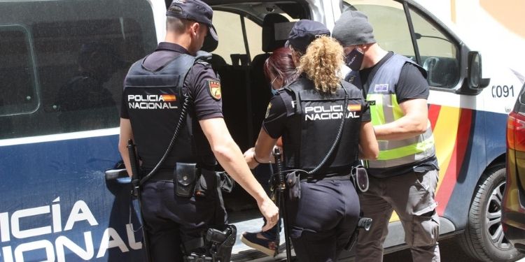 Veintidós detenidos en España por explotación sexual de 19 latinoamericanas