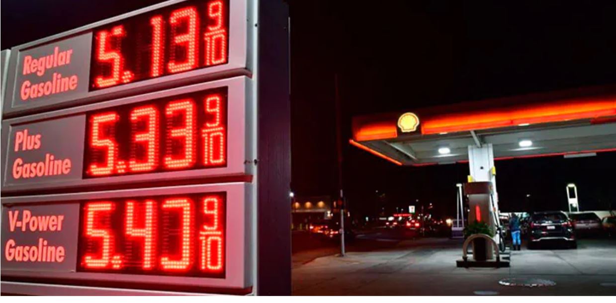 El precio de la gasolina en EEUU llega a $5 por galón, lo nunca visto El precio de la gasolina en EEUU llega a $5 por galón, lo nunca visto