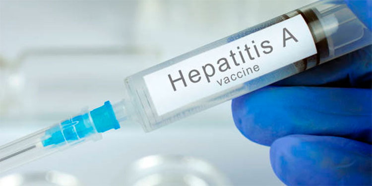 La OMS alerta de un brote de hepatitis en Líbano, sin vacunas ni agua potable La OMS alerta de un brote de hepatitis en Líbano, sin vacunas ni agua potable