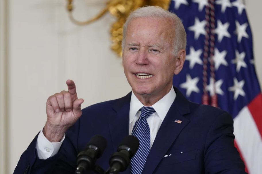 Biden anuncia el perdón de una parte de la deuda estudiantil