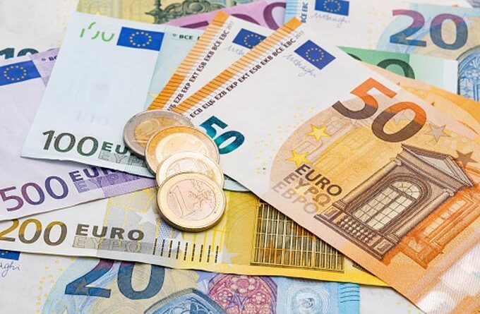 El Euro se cambia por encima de 1 dólar