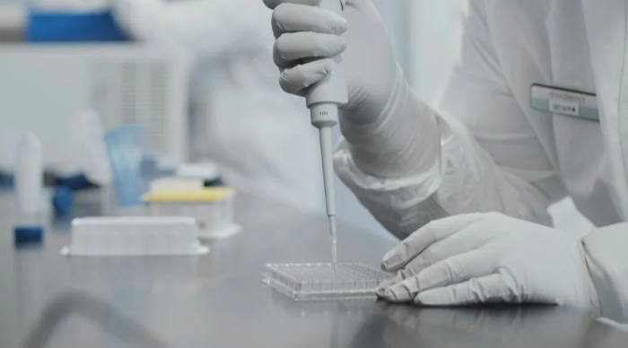 Moderna demanda a Pfizer y BioNTech por patentes de la vacuna contra la covid