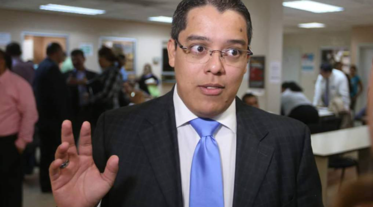 Odir Fernández participará en la elección de los representantes del claustro de profesores ante la JN