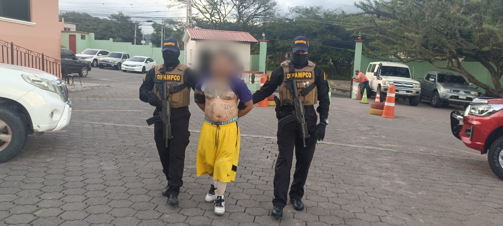 DIPAMPCO captura a miembro de la MS-13 quien es investigado por asesinato y tráfico de drogas DIPAMPCO captura a miembro de la MS-13 quien es investigado por asesinato y tráfico de drogas