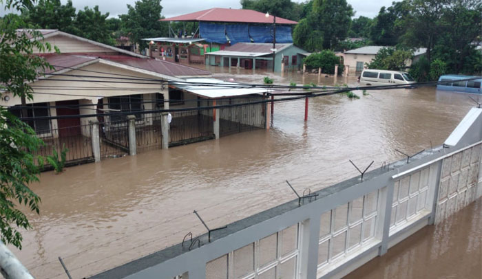 Inundadas comunidades en El Negrito, Yoro Inundadas comunidades en El Negrito, Yoro