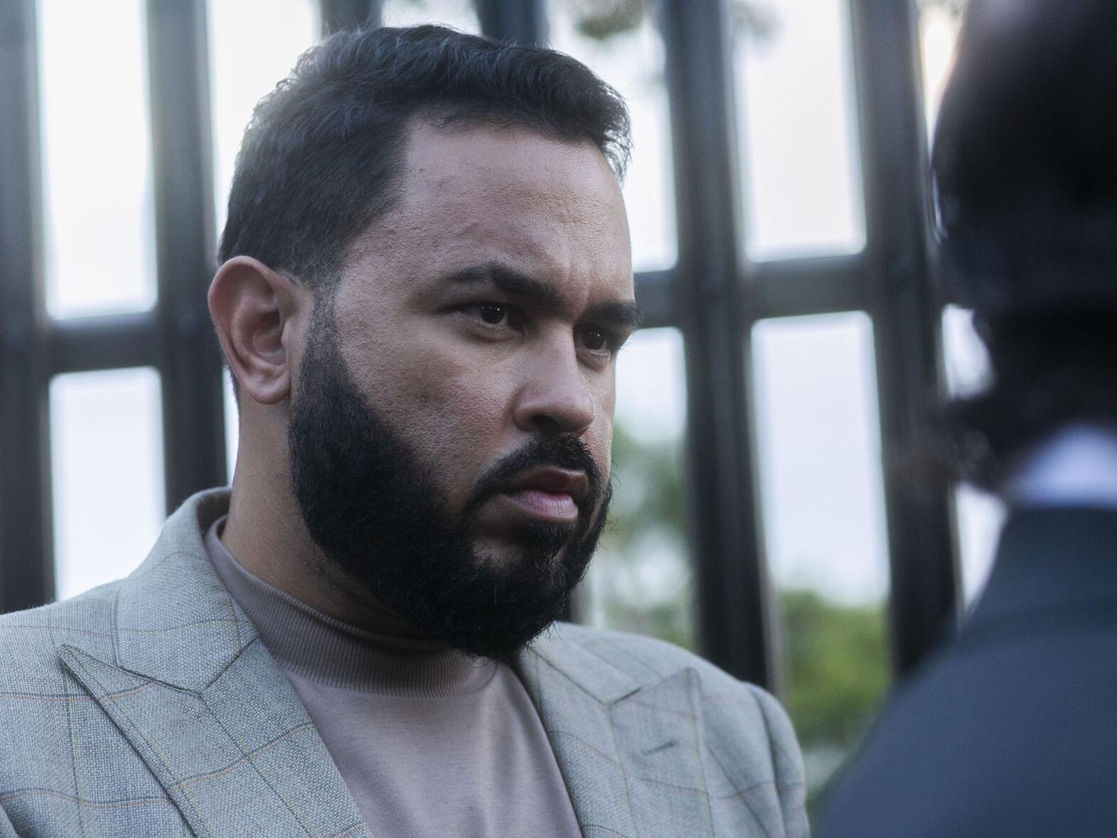 Desde la prisión, Raphy Pina contesta acusaciones de Don Omar. Desde la prisión, Raphy Pina contesta acusaciones de Don Omar.