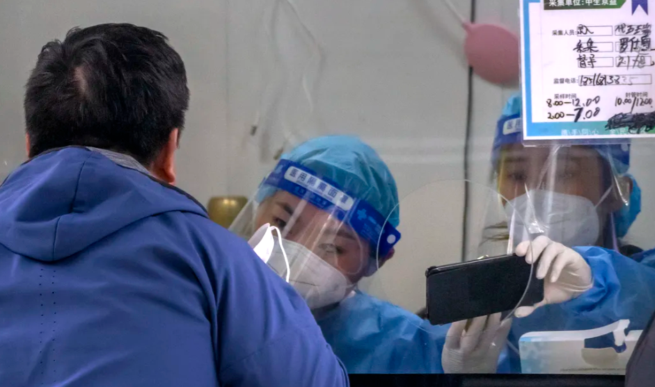 China sufre otro brote de Covid y está vez amenaza los planes de Xi Jinping