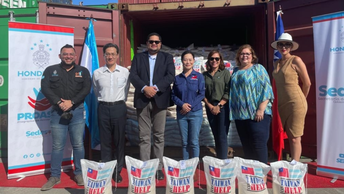 China (Taiwán) dona 500 toneladas de arroz para familias damnificadas por las lluvias