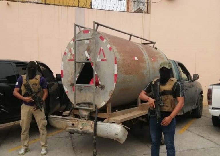 Condenan a sujeto que trasladaba droga en una cisterna.