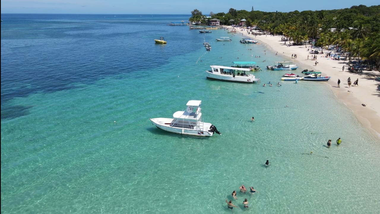 Palmerola anuncia vuelos directos a Roatán a solo $129 ida y regreso