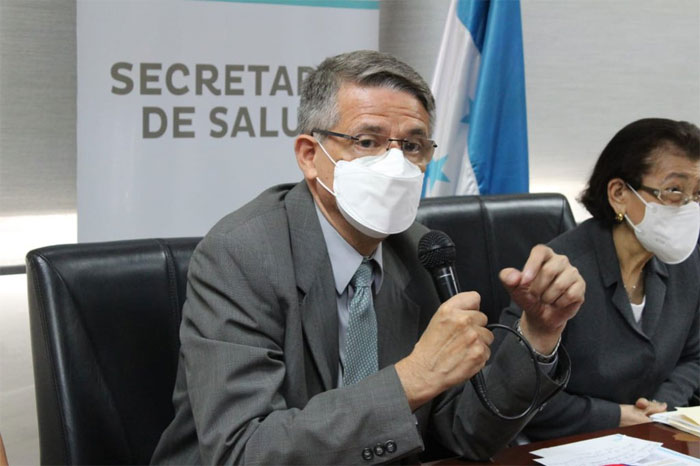 Ministro de Salud, informa que en noviembre vienen cambios tangibles en el sistema sanitario público