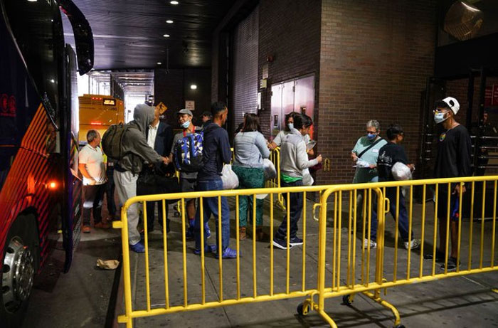 Nueva York se declaró en emergencia por llegada de migrantes