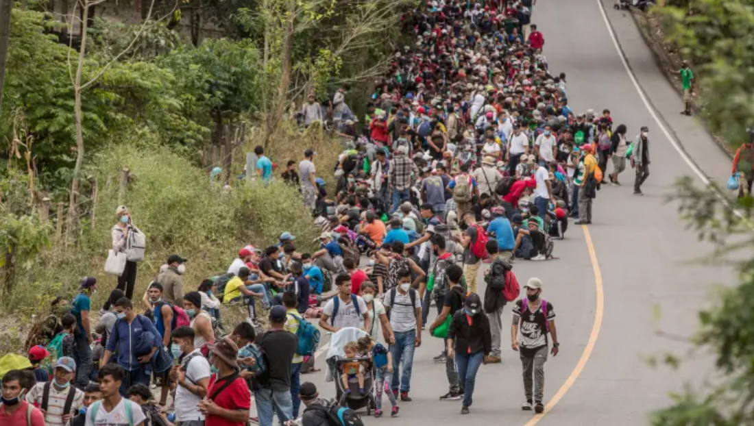 Guatemala detiene a 350 migrantes irregulares para retornarlos a Honduras