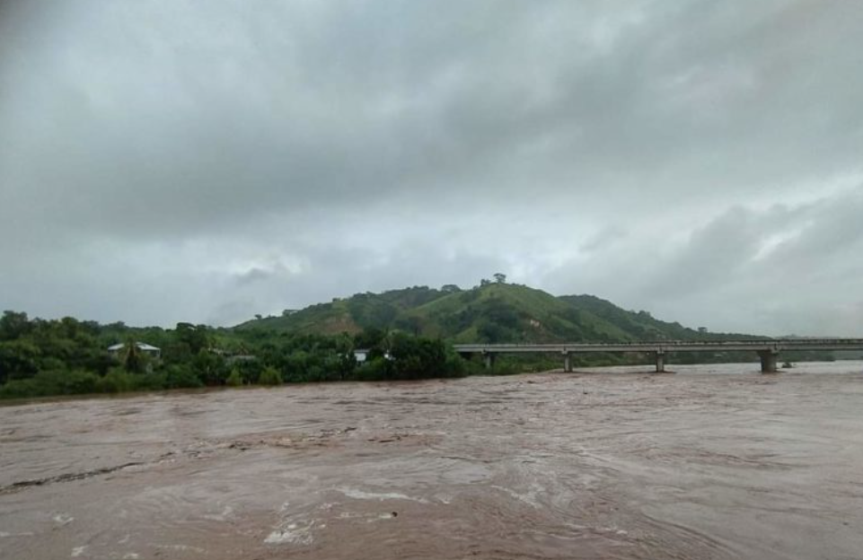 Municipios del sur del país y los aledaños a las riberas del río Ulúa continúan en alerta roja