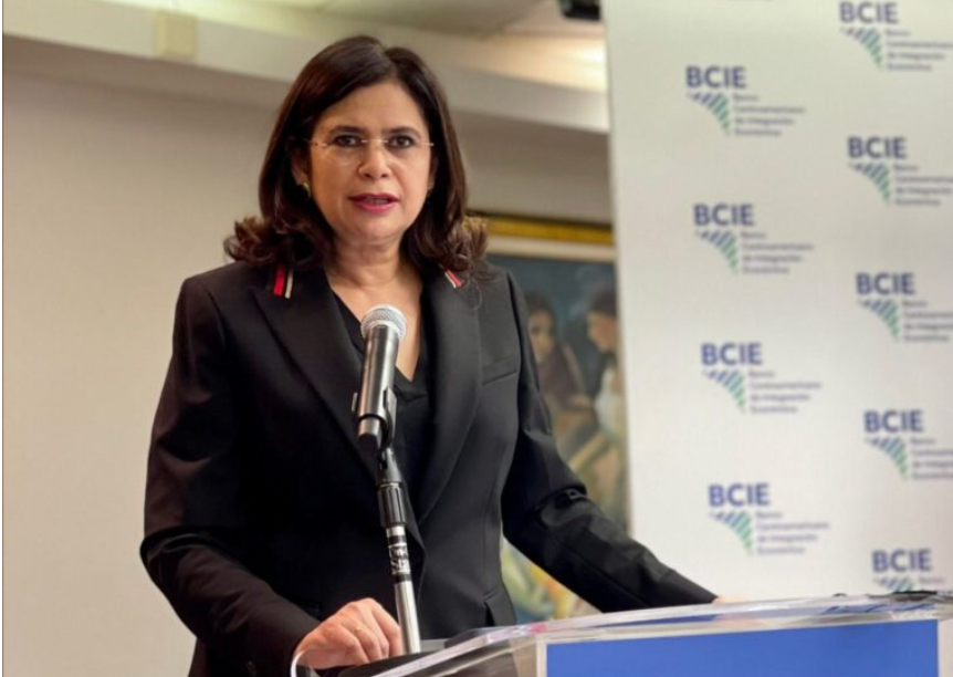 Diputado Eliud Girón vaticina que, “Rixi Moncada será candidata presidencial“