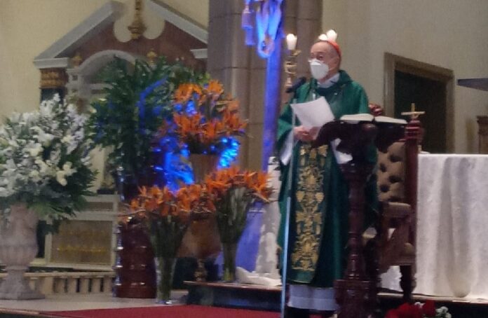 Iglesia Católica reprocha el trato a migrantes que pasan por Honduras