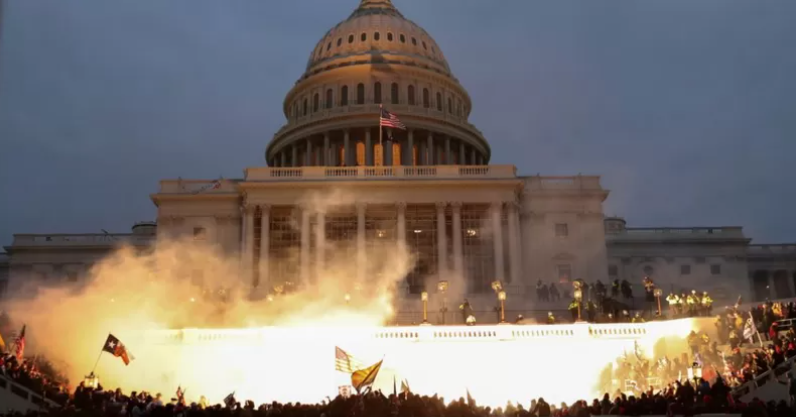 Trump es llamado a declarar por asalto al Capitolio