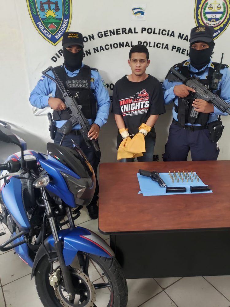 Condenado a 21 años de prisión a asesino de un motorista del transporte urbano. Condenado a 21 años de prisión a asesino de un motorista del transporte urbano.