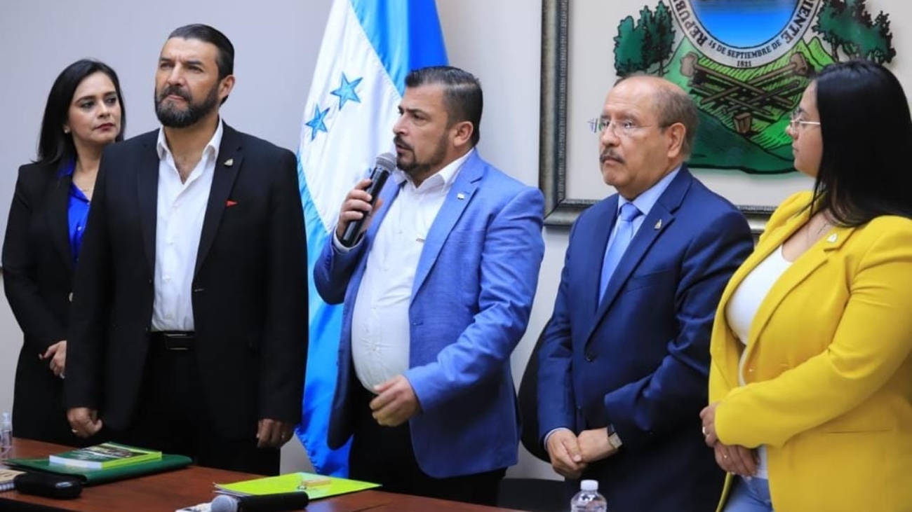 AMHON extiende sus felicitaciones al CN por sus audiencias públicas para discutir presupuesto 2023.