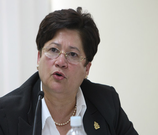 Denuncian ante la UFERCO a expresidenta de la CNBS, Vilma Morales