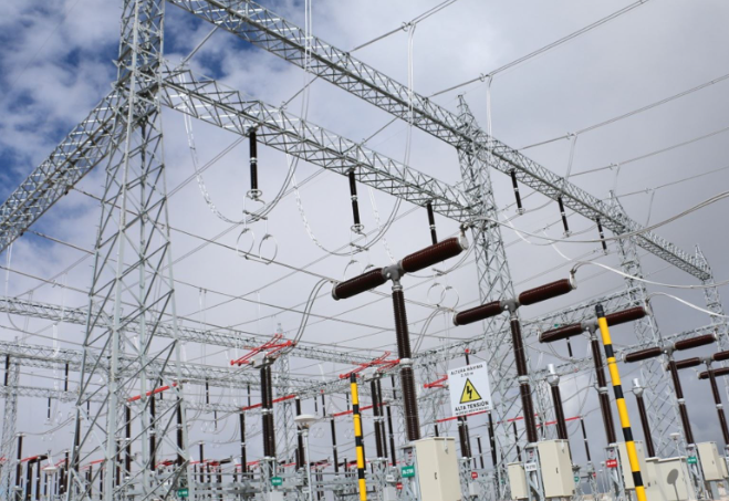 Gobierno renegocia contratos con dos compañías de energía