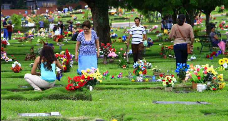 Gobierno otorga asueto a empleados públicos por el Día de los Difuntos Gobierno otorga asueto a empleados públicos por el Día de los Difuntos