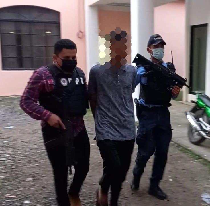 Capturan a presunto miembro de banda delictiva «Los Pelones».