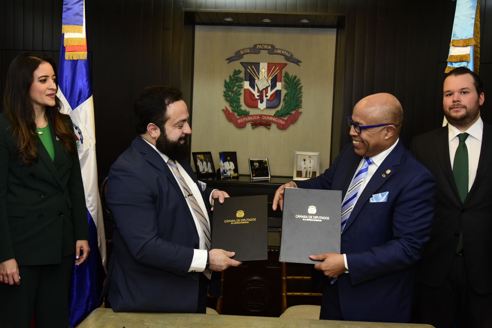 Presidente del CN, Luis Redondo y Cámara de Diputados de República Dominicana firman acuerdo para fortalecer la institucionalidad legislativa