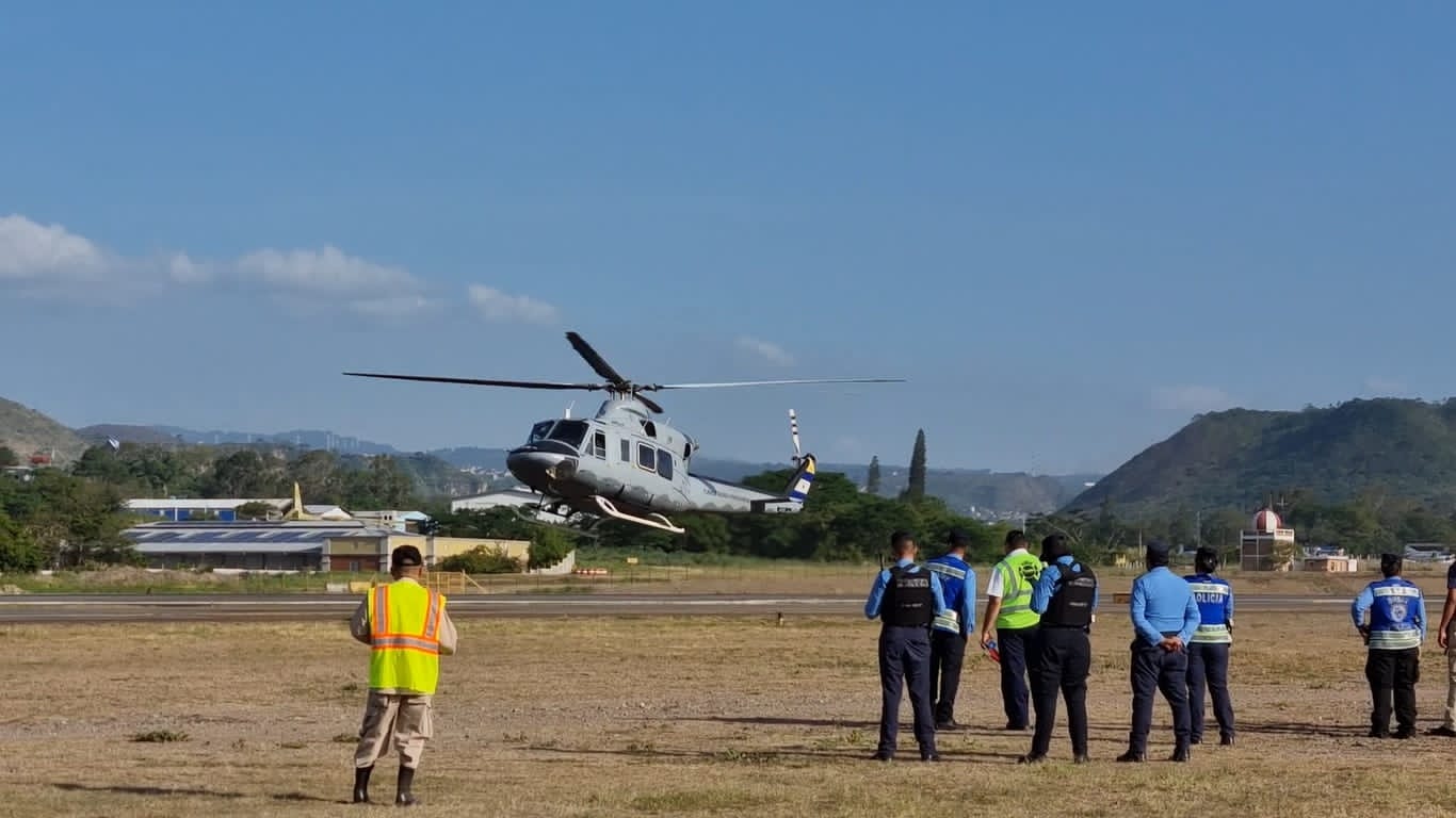 Este martes realizan simulacro de emergencia en Aeropuerto Toncontín Este martes realizan simulacro de emergencia en Aeropuerto Toncontín