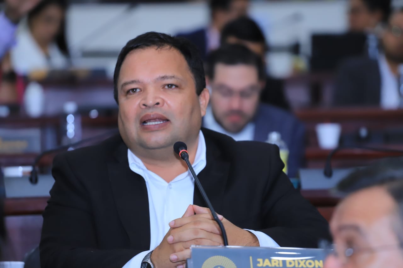 Congreso del Pueblo comienza discusión de la Ley de Colaboración Eficaz Congreso del Pueblo comienza discusión de la Ley de Colaboración Eficaz