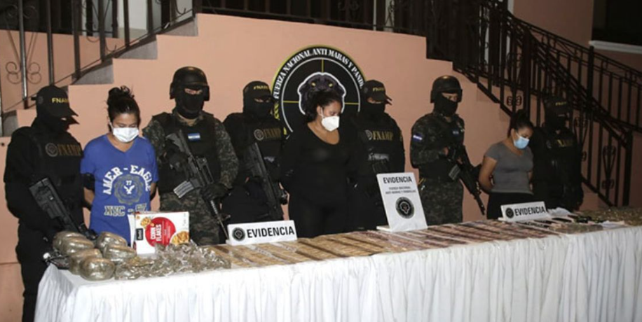 Envían a prisión a tres extorsionadoras capturadas con más de 240 mil lempiras