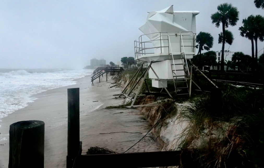 Cancelan mil 220 vuelos en EU por tormenta tropical ‘Nicole’