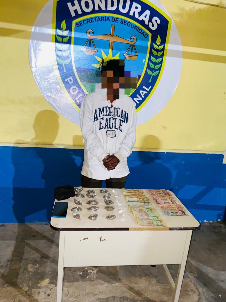 Detienen a supuesto miembro activo de la mara MS-13 por el delito de tráfico de droga.