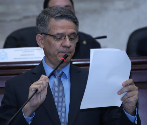 Abastecimiento de medicamentos subirá a un 90%, señala ministro de Salud