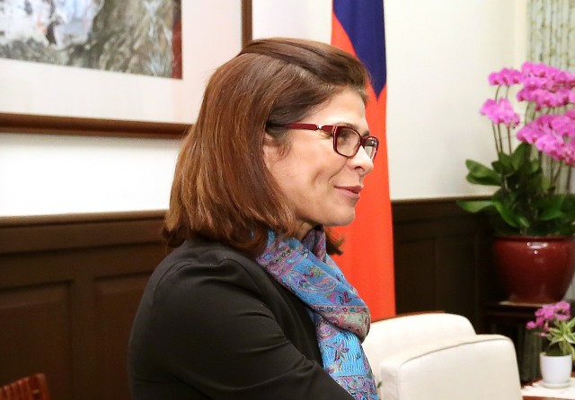 Uferco asegura más de 100 bienes a red de corrupción vinculada a extinta Hilda Hernández Uferco asegura más de 100 bienes a red de corrupción vinculada a extinta Hilda Hernández