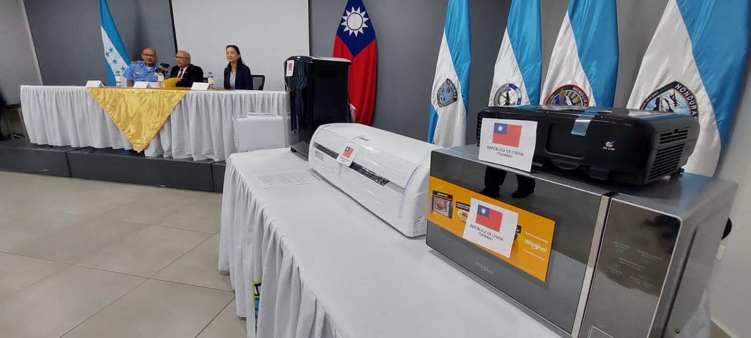 La Subsecretaría de Seguridad en Prevención recibe donaciones de La Embajada de China Taiwán.