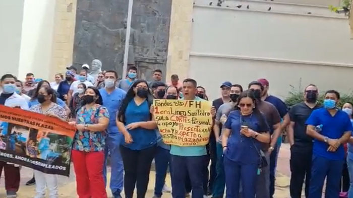 Héroes que trabajaron durante la pandemia, exigen su plaza Héroes que trabajaron durante la pandemia, exigen su plaza