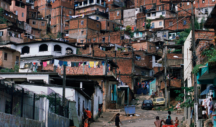 Pobreza en Latinoamérica cerrará 2022 en el 32.1% según la CEPAL