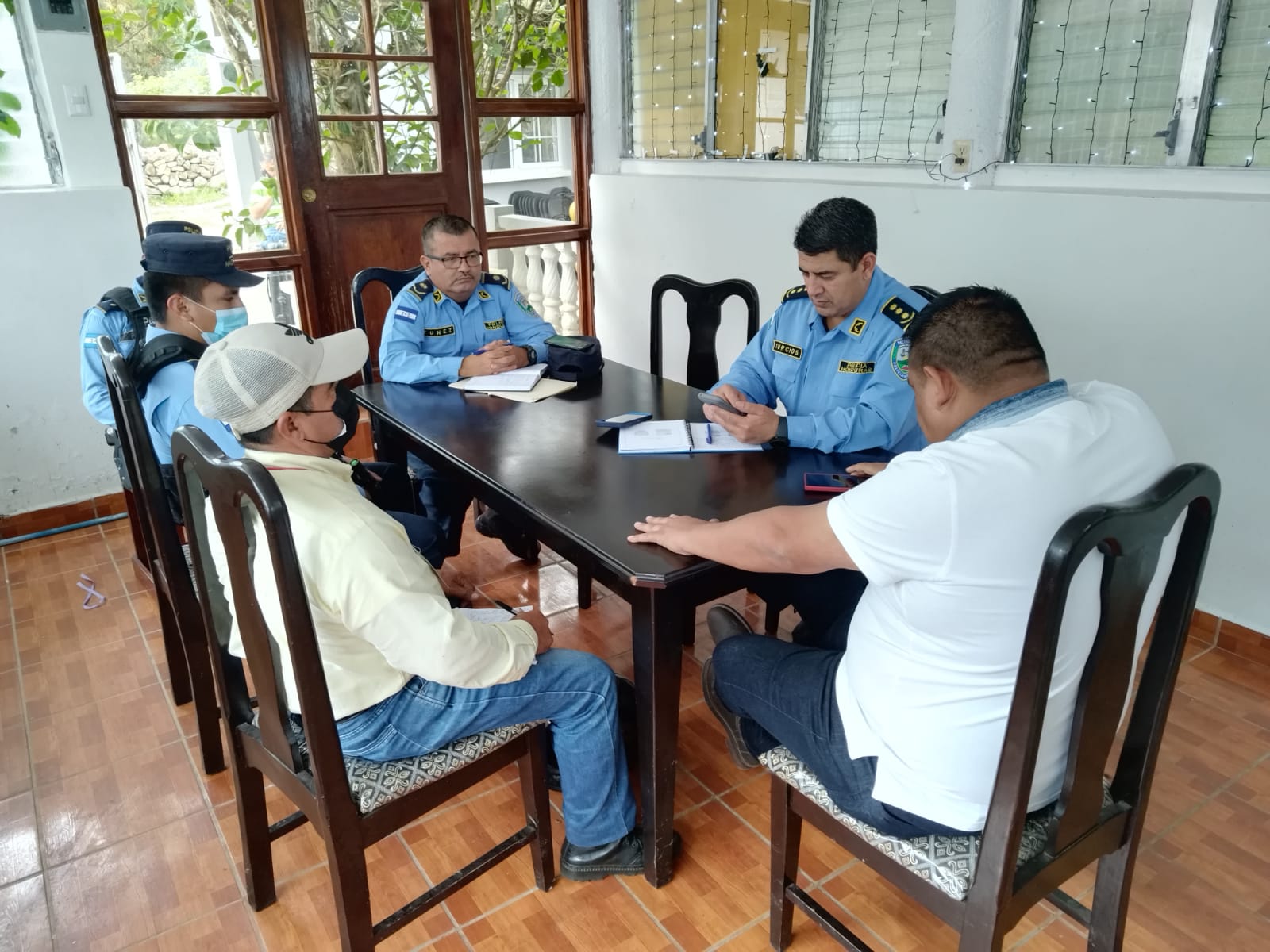 Director de Prevención y Seguridad Comunitaria se reúne con autoridades municipales para definir estrategias en materia de seguridad ciudadana Director de Prevención y Seguridad Comunitaria se reúne con autoridades municipales para definir estrategias en materia de seguridad ciudadana