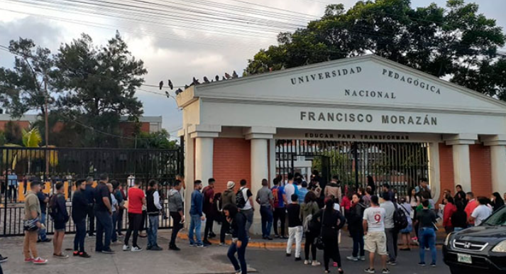 Más de dos mil aspirantes realizan pruebas de admisión en la UPNFM Más de dos mil aspirantes realizan pruebas de admisión en la UPNFM