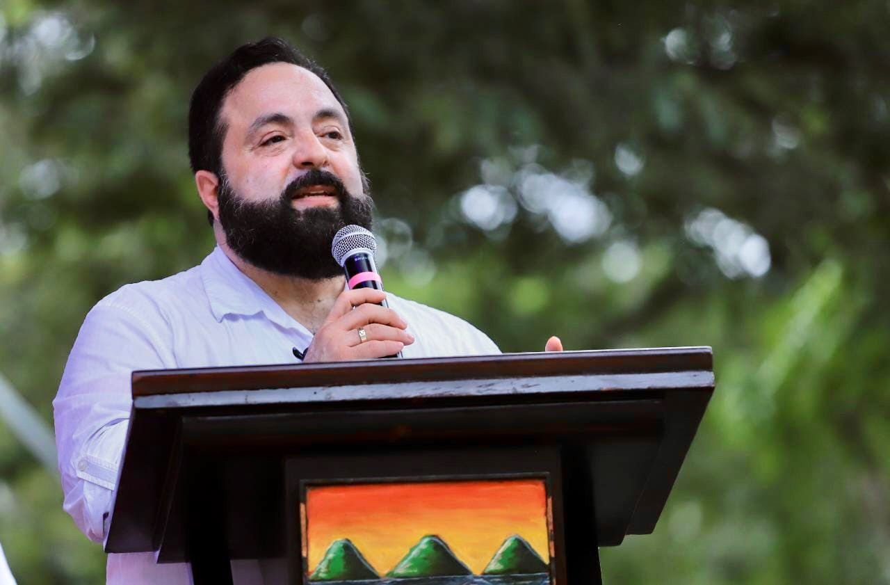 Presidente Luis Redondo visitó el Paseo Real de las Chimeneas Gigantes