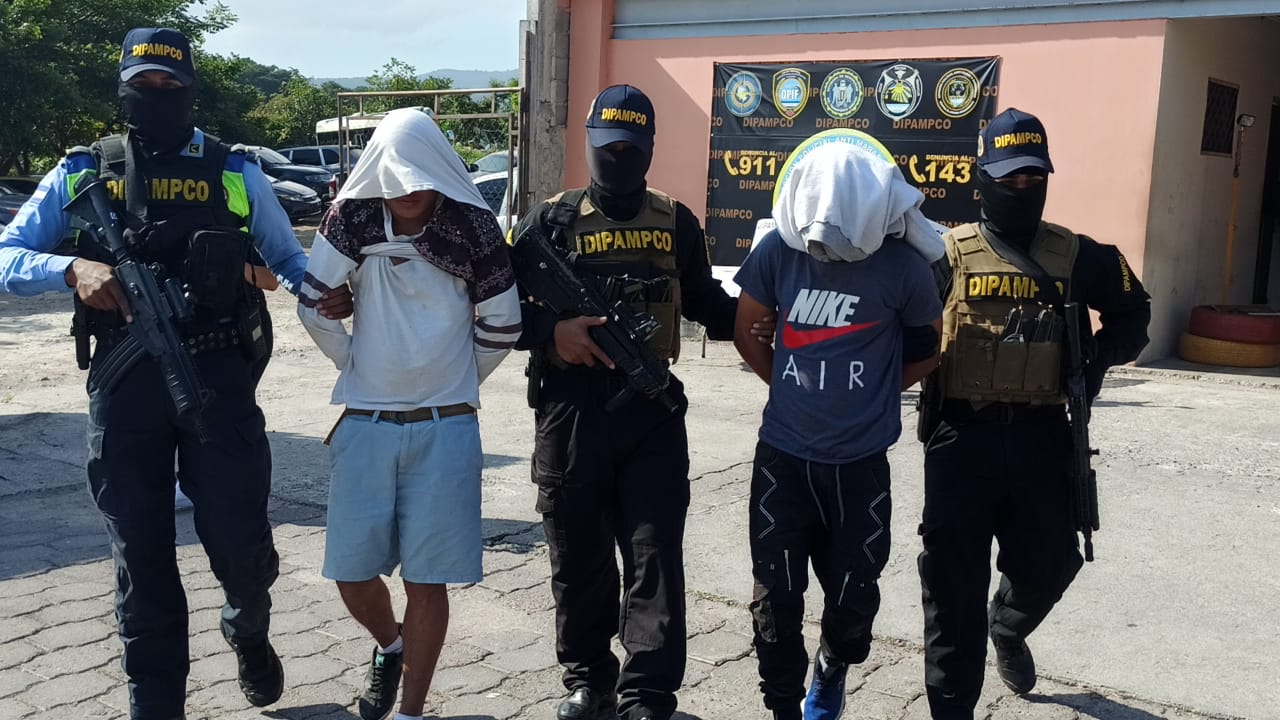 DIPAMPCO reporta la detención de dos miembros de la pandilla 18