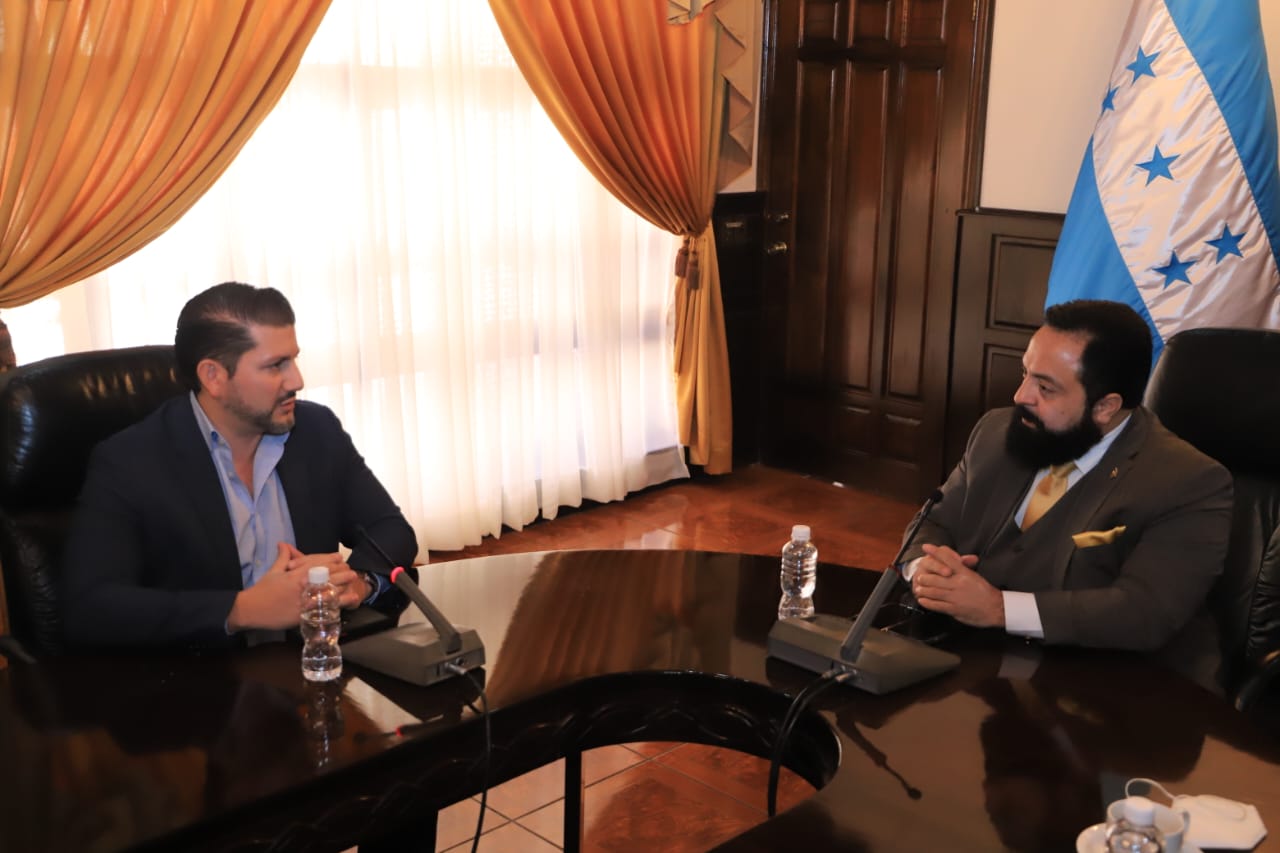 Presidente Redondo se reunió con alcalde de La Ceiba para buscar soluciones a la problemática que presenta el municipio