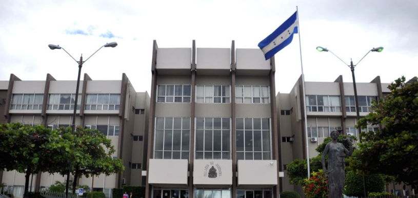 Inicia etapa de “tachas y denuncias” de los postulantes a magistrados a la CSJ