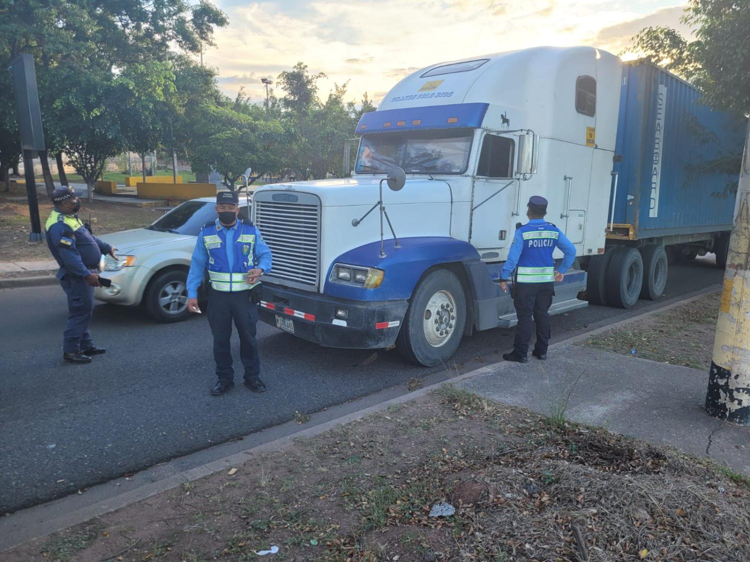 Rastras decomisadas debido al incumplimiento de las medidas del alivio vial