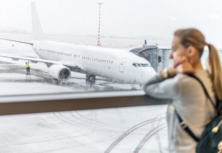 Casi 4,000 vuelos cancelados en EEUU por mal tiempo