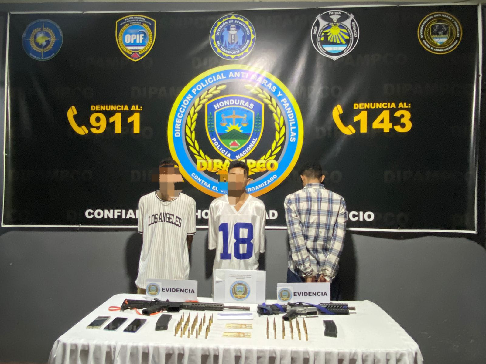 Con armamento de guerra, la DIPAMPCO captura extorsionadores, sicarios y secuestradores de la pandilla 18, en cortés.