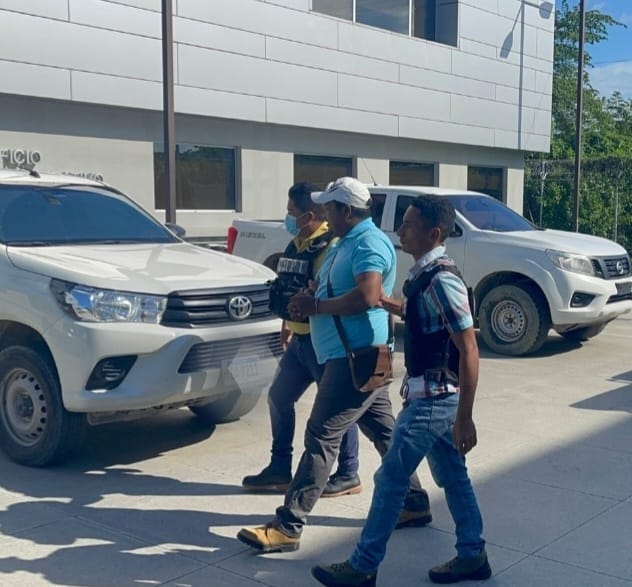 Por los delitos de robo con fuerza de vehículo automotor y hurto simple agravado capturan a sujeto en Santa Bárbara