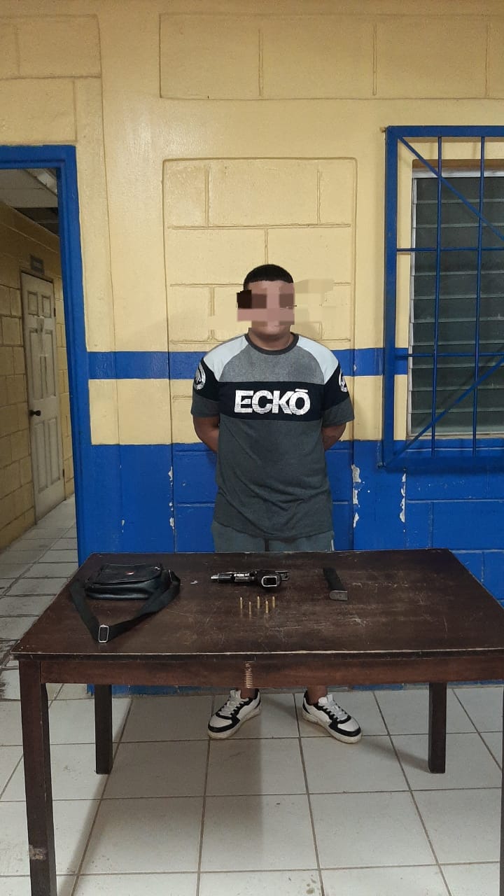 Detienen integrantes de estructuras criminales en Chamelecón y Lomas del Carmen Detienen integrantes de estructuras criminales en Chamelecón y Lomas del Carmen